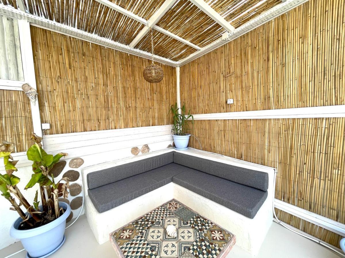 Porfyra Suite 1 Skála Екстериор снимка